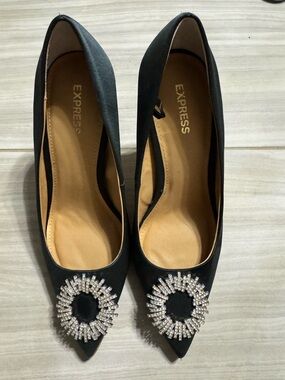 Express dark forest green Pointed Toe Heels with Crystal Sunburst Brooch